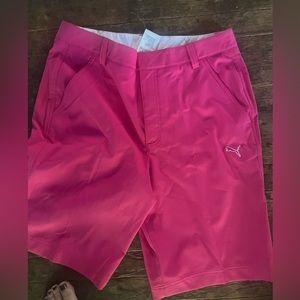 New men’s golf shorts